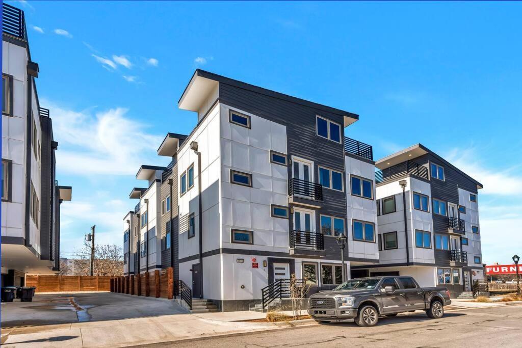 Private Rooftop Patio + 4 Story Home In Downtown Fw フォートワース エクステリア 写真