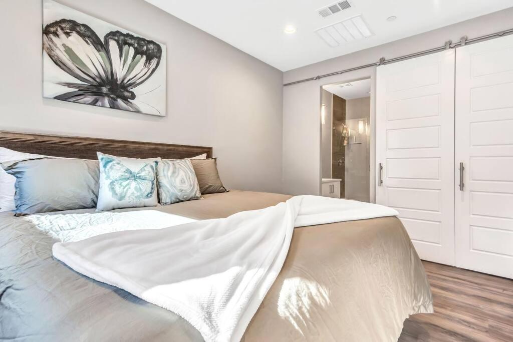 Private Rooftop Patio + 4 Story Home In Downtown Fw フォートワース エクステリア 写真
